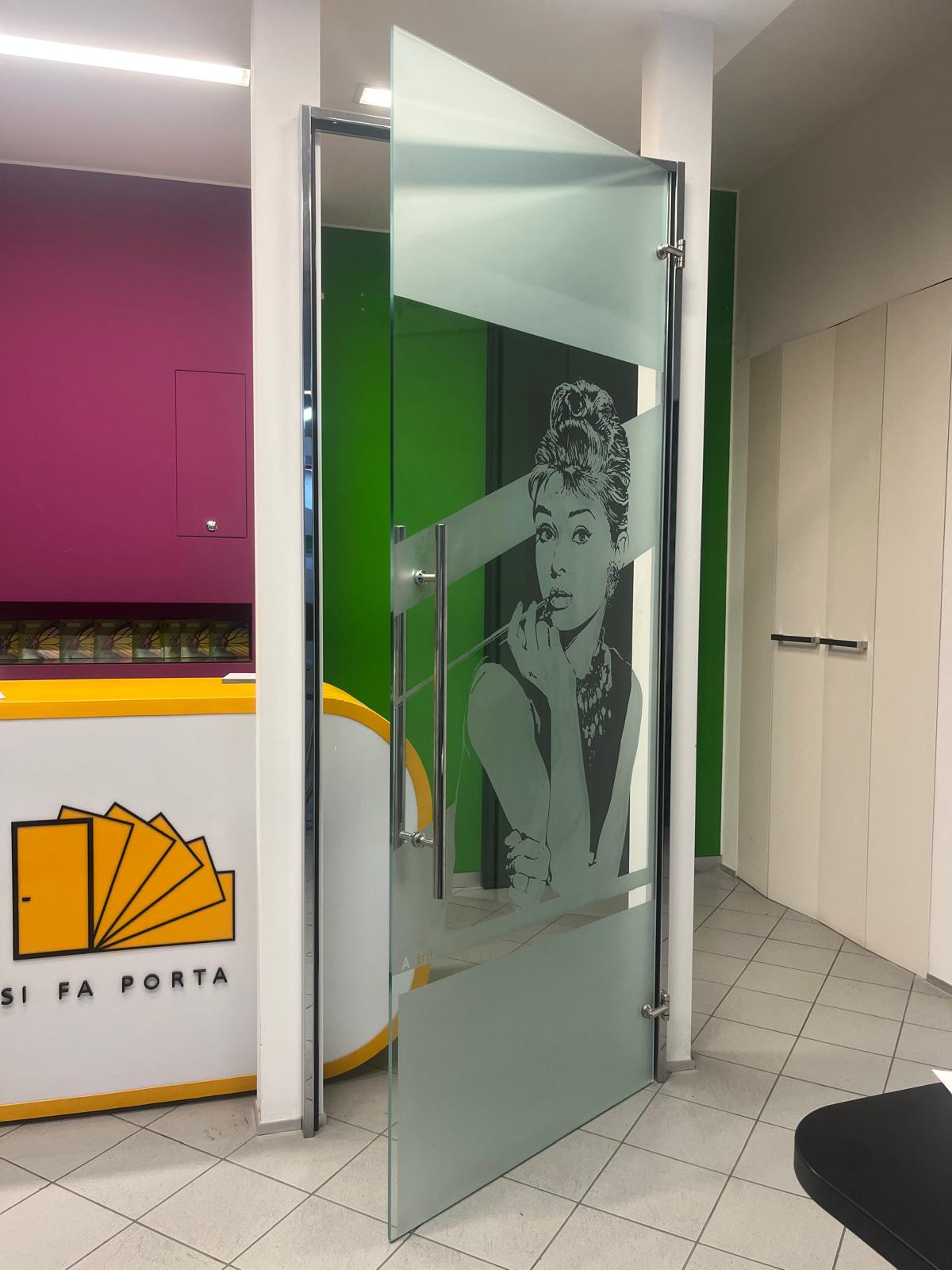 porta a vetro pronta consegna con disegno