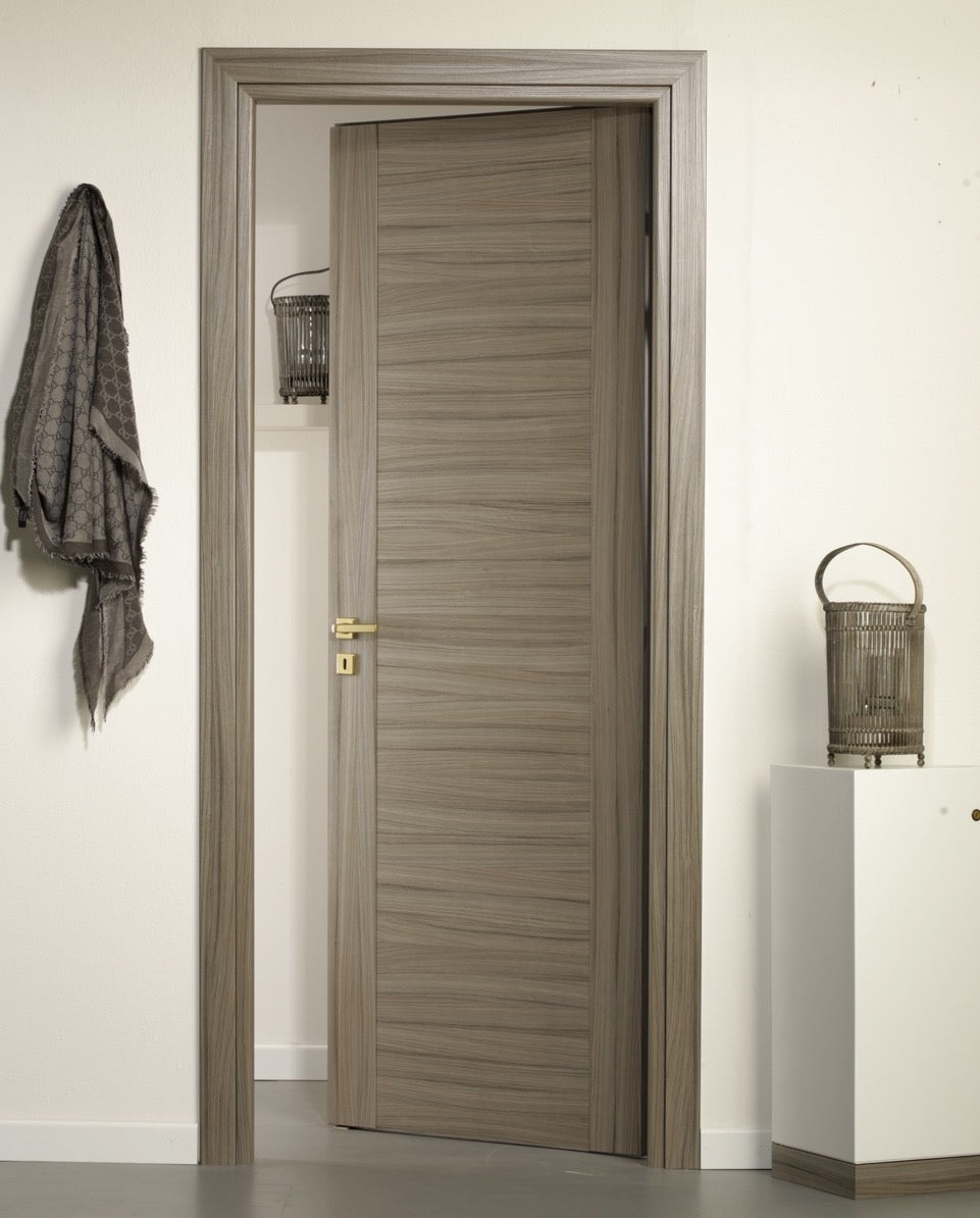 Laminate Hinged Door with Pillars
